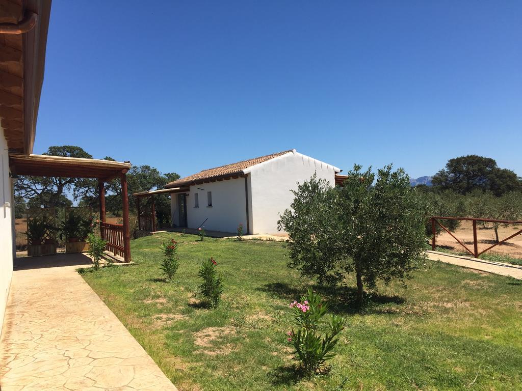 Agriturismo Mieleamaro Olbia Exterior photo