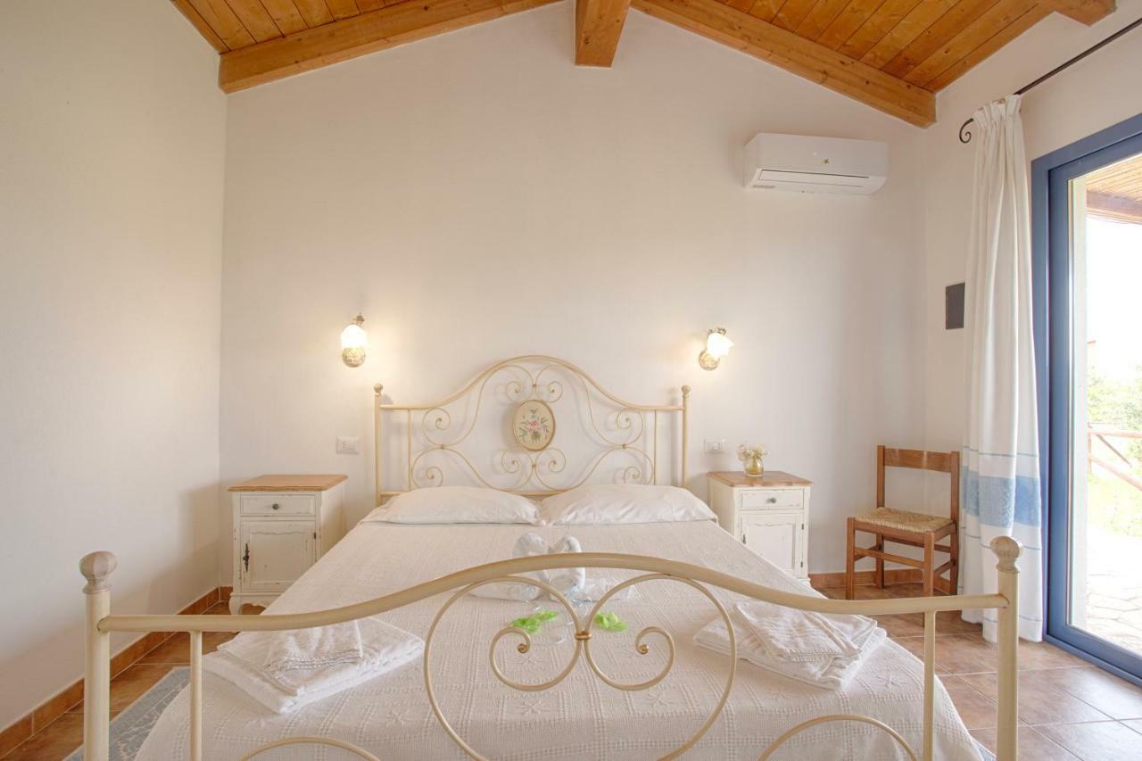 Agriturismo Mieleamaro Olbia Exterior photo