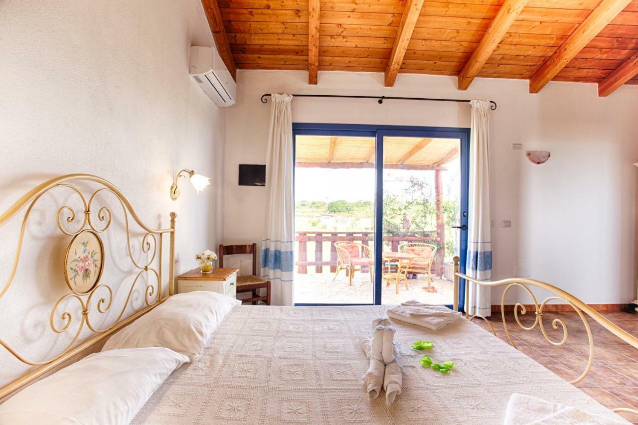 Agriturismo Mieleamaro Olbia Exterior photo