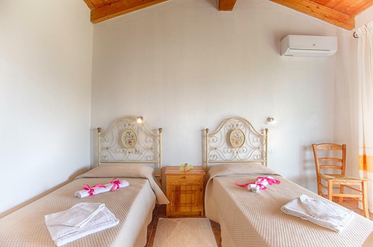 Agriturismo Mieleamaro Olbia Exterior photo
