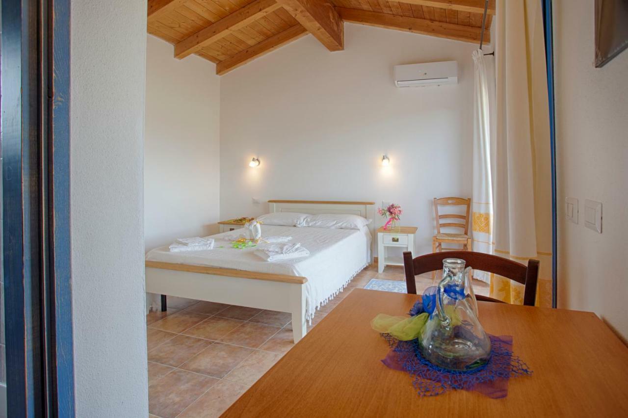 Agriturismo Mieleamaro Olbia Exterior photo